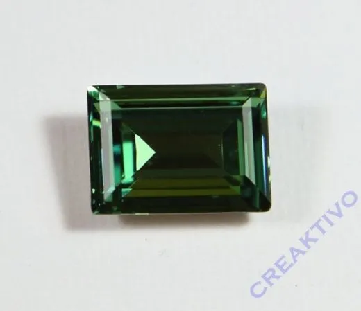 Glasstein 18x13mm von Swarovski erinite