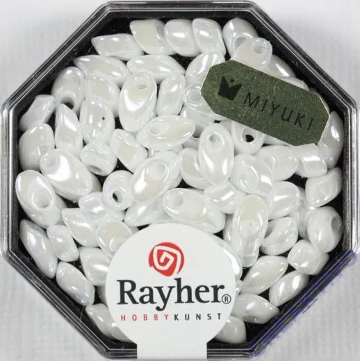 Magatama Perlen 4x7mm opak gel�stert wei� (Restbestand)