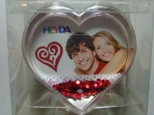 Schneekugel Flitterherz