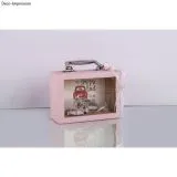 Holzkoffer mit Sichtfenster