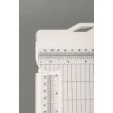 Papierschneide- und Falzmaschine